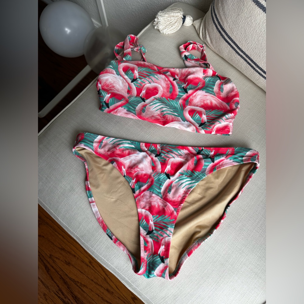 BOTTOMS NEVER WORN old navy flamingo bikini set!!!
